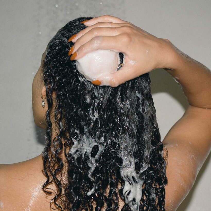 Super Soft Hair Wash + Balm – Anwendung im nassen Haar